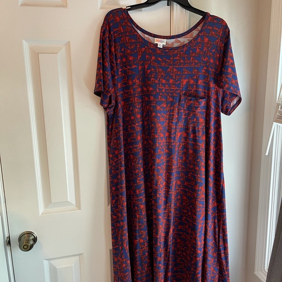 Lularoe XL high low dress - Picture 2 of 3